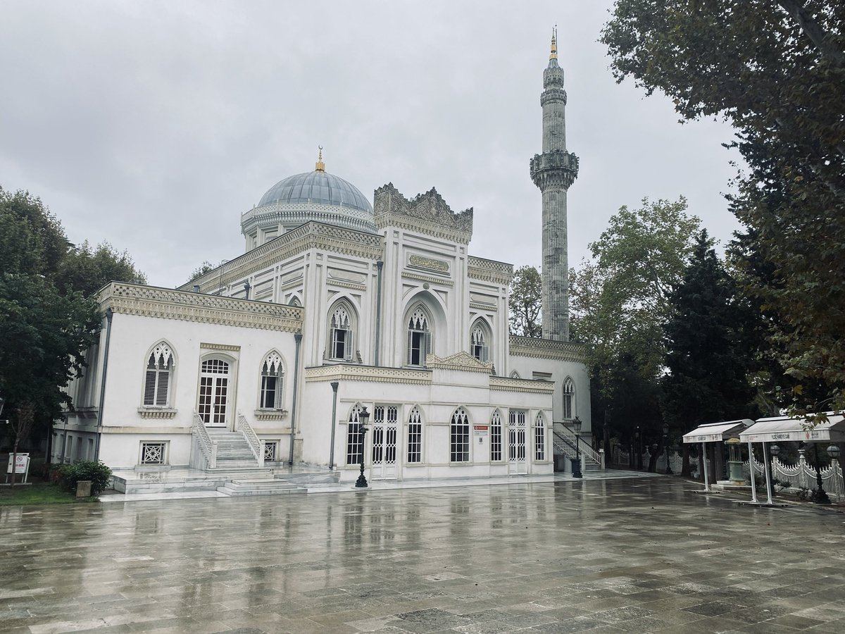 Yıldız Hamidiye Camii Şerifi.