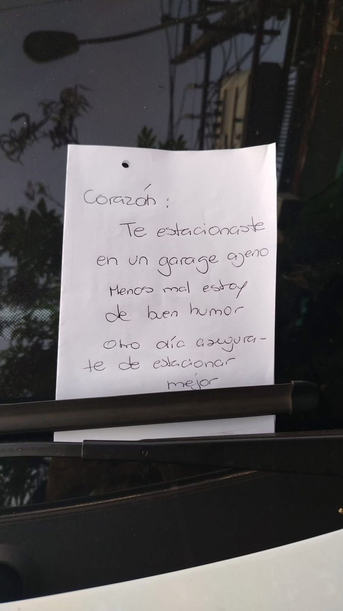 ▶️MENOS MAL QUE NO ESTABA DE MAL HUMOR | 🤭

🚫Estacionó frente a un garaje y le dejaron una nota. 

🙌🏻La persona que escribió el mensaje le pidió que tenga más cuidado para la próxima. 

📸: Amado Benítez (FB).