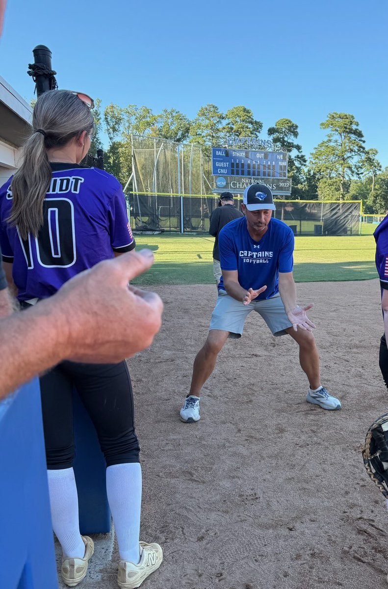 Had a great time learning from <a href="/CoachKeithParr/">Keith Parr</a> and <a href="/CoachMSmith8/">Morgan Smith</a>! 🥎I really appreciate all the tips and encouragement — can’t wait to come back for another camp soon! 💙🤍
<a href="/CNUSoftball/">CNU Softball- 2022 National Champions</a> <a href="/ExtraInningSB/">EXTRA INNING SOFTBALL</a> <a href="/HavoK_2010/">Chesterfield HavoK - 2028/2029/2027</a> <a href="/SBRRetweets/">Softball Recruiting Reposts</a>