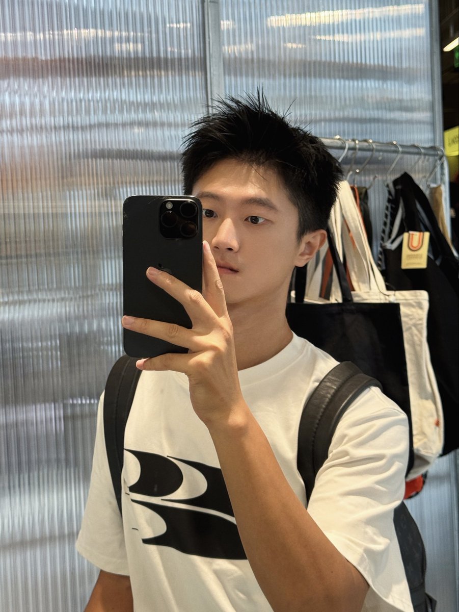 二氧化咩 tweet media