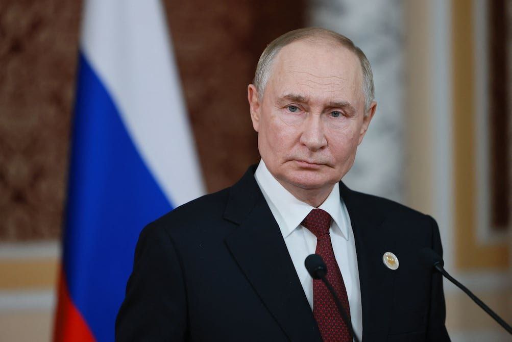 RusiaInforma's tweet photo. 🇷🇺💬Rusia responderá a las amenazas de suministro de misiles Tomahawk a Ucrania reforzando su sistema nacional de defensa antiaérea, declaró Vladímir Putin.

"En un futuro próximo, Rusia podría anunciar nuevos tipos de armas, cuyas pruebas avanzan con éxito", subrayó Putin. https://t.co/O0HdN6Snxa