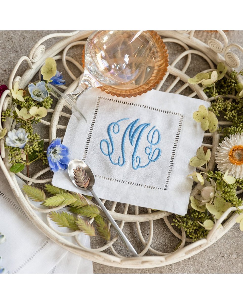 LifeLine__USA's tweet image. The Handkerchief Shopspecializes in handmade, custom embroidery linens and unique gifts for weddings and special occasions.

Directory Link:bornpatriotic.us/directory/the-…

#embroidery #linens #weddings #specialevents #thehandkerchiefshop #lifelineusa