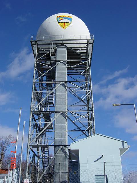 Meteoroloji radarları yenileniyor! Balıkesir ve Zonguldak radarları modernize edildi, İstanbul radarında da çalışmalar sürüyor (yaklaşık 15 gün veri akışı olmayacak).Kasım’da Trabzon yenilenecek. 20 yıllık radarlar ömürlerini tamamladığı için solid-state teknolojisine geçiliyor.