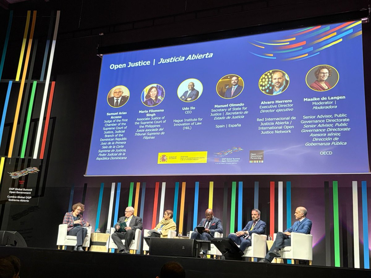 Ayer, en la #OGPSummit 2025 en Vitoria-Gasteiz participamos del panel “Open Justice”, sobre cómo avanzar hacia una justicia más abierta, accesible y centrada en las personas.

👇🧵