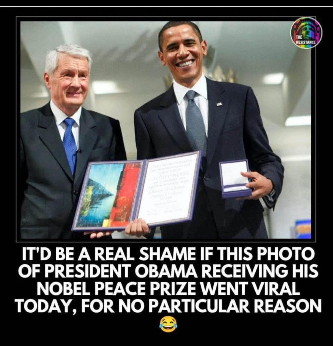 kimHi99's tweet image. Oh the old orange fuck is extra mad 😂🤣😂🤣😂🤣