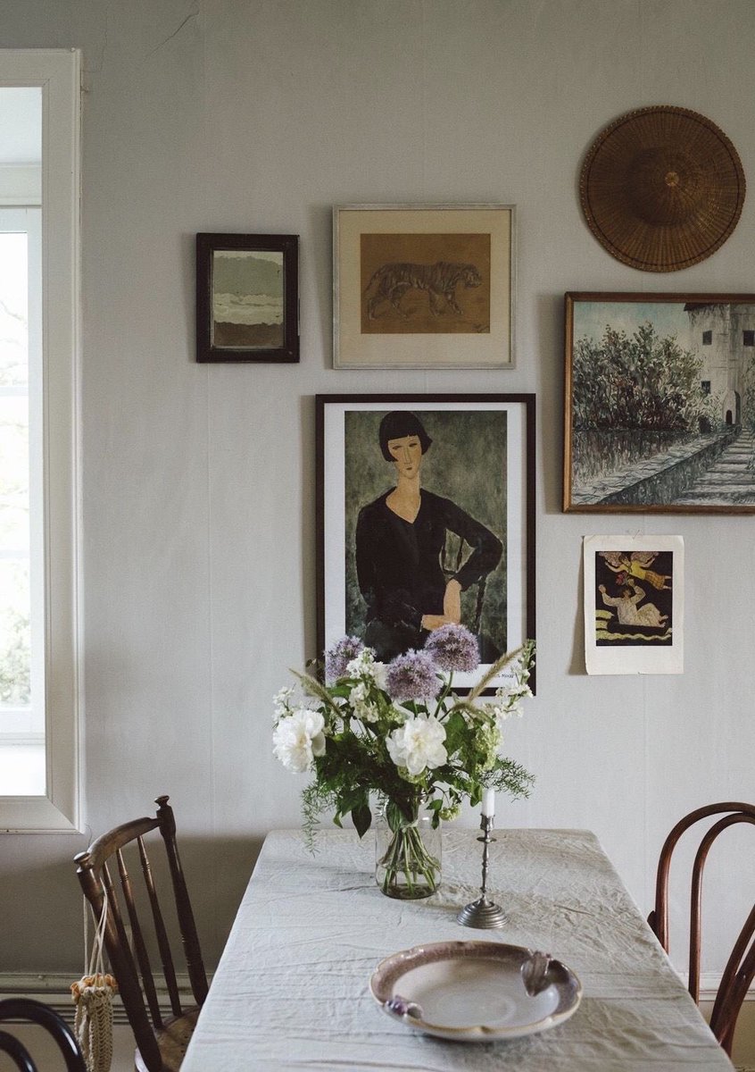 rocococc's tweet image. aspiro a que mi futura casa sea algo parecido a esto, un museo de cosas cuidadosamente elegidas y especiales