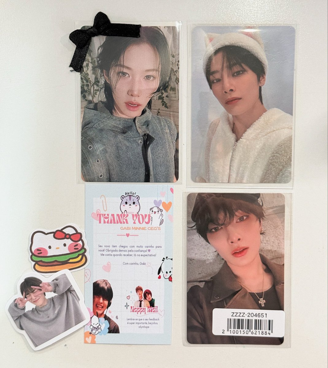 appleyanglix's tweet photo. - happy mail 💌

feedback extremamente positivo para @ilymhope por ter me enviado as pobs de hollow dos jeonglix, a ceg foi super tranquila e ela enviou tudo certinho!! muito obrigada gabs!! https://t.co/mVHDo2NNQy