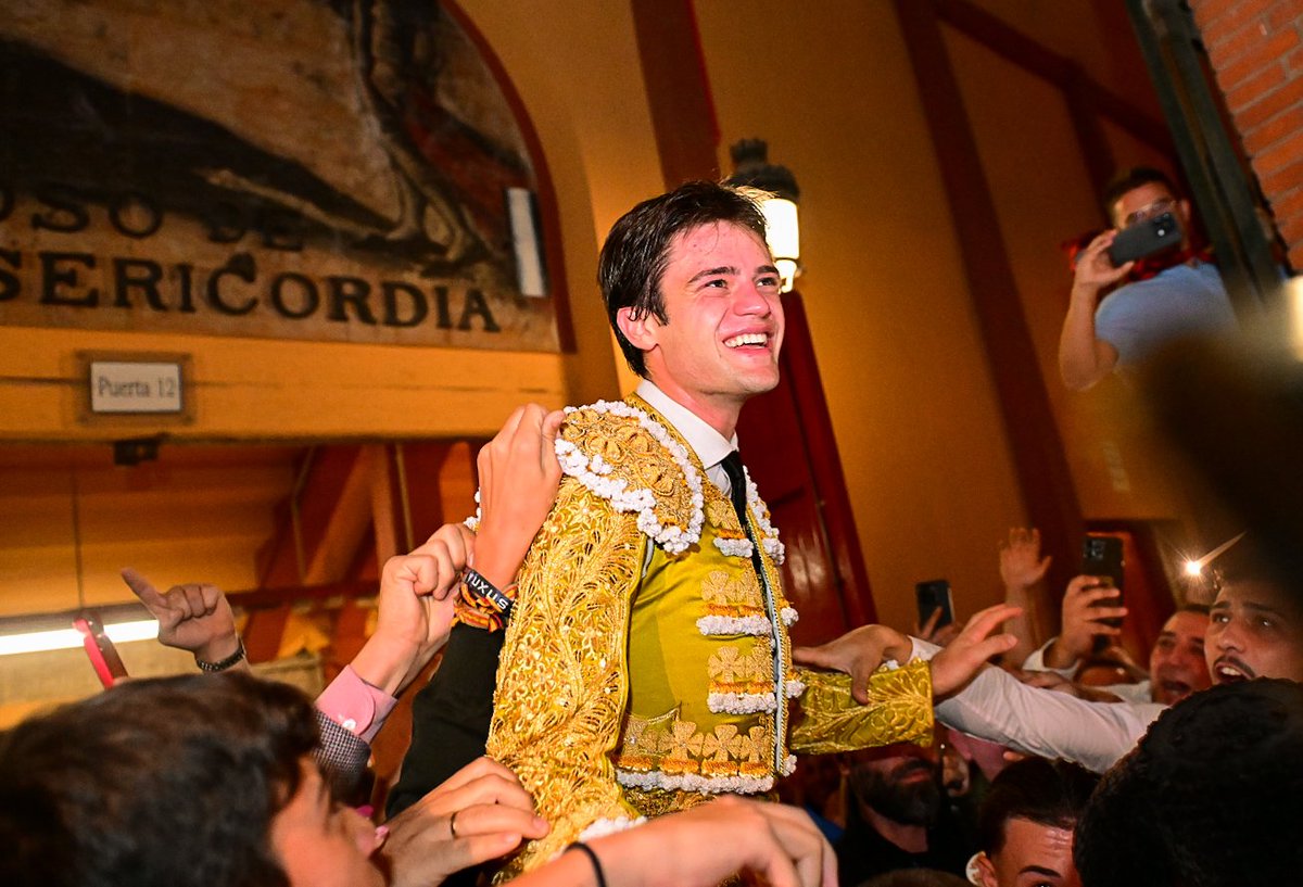 Antonio Solís (@soliszgz) on Twitter photo 