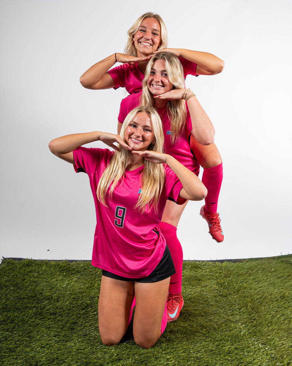 Kicking for a cure 💕⚽
Pink Game this Sunday vs FIU at 12PM — be there!

#BreastCancerAwareness #BLUEnited