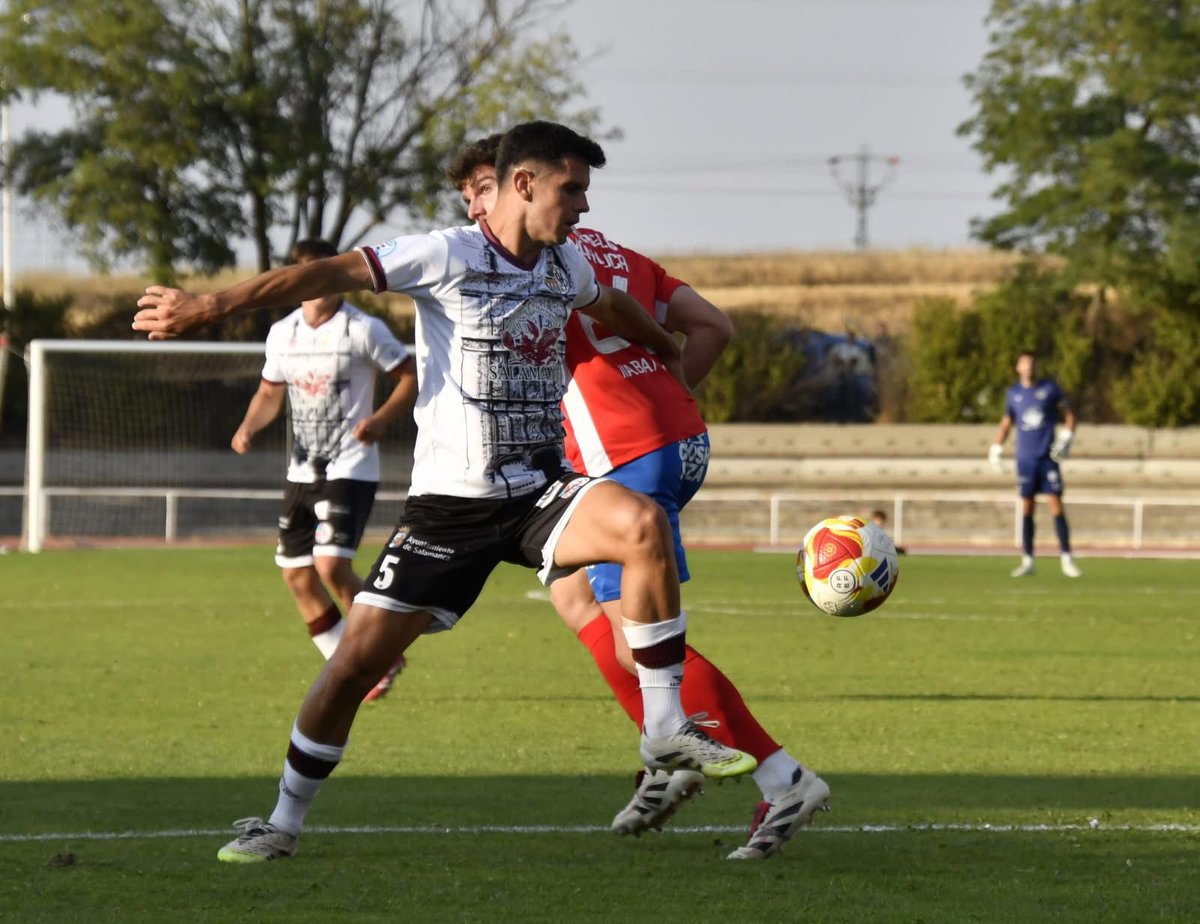 javimuruaa tweet media