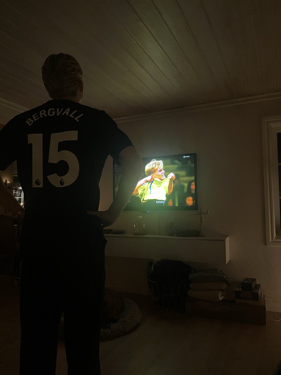 willelindgren7's tweet photo. Där satt den INTE… #bergvall #komigennu https://t.co/Eh6AGWrP5i