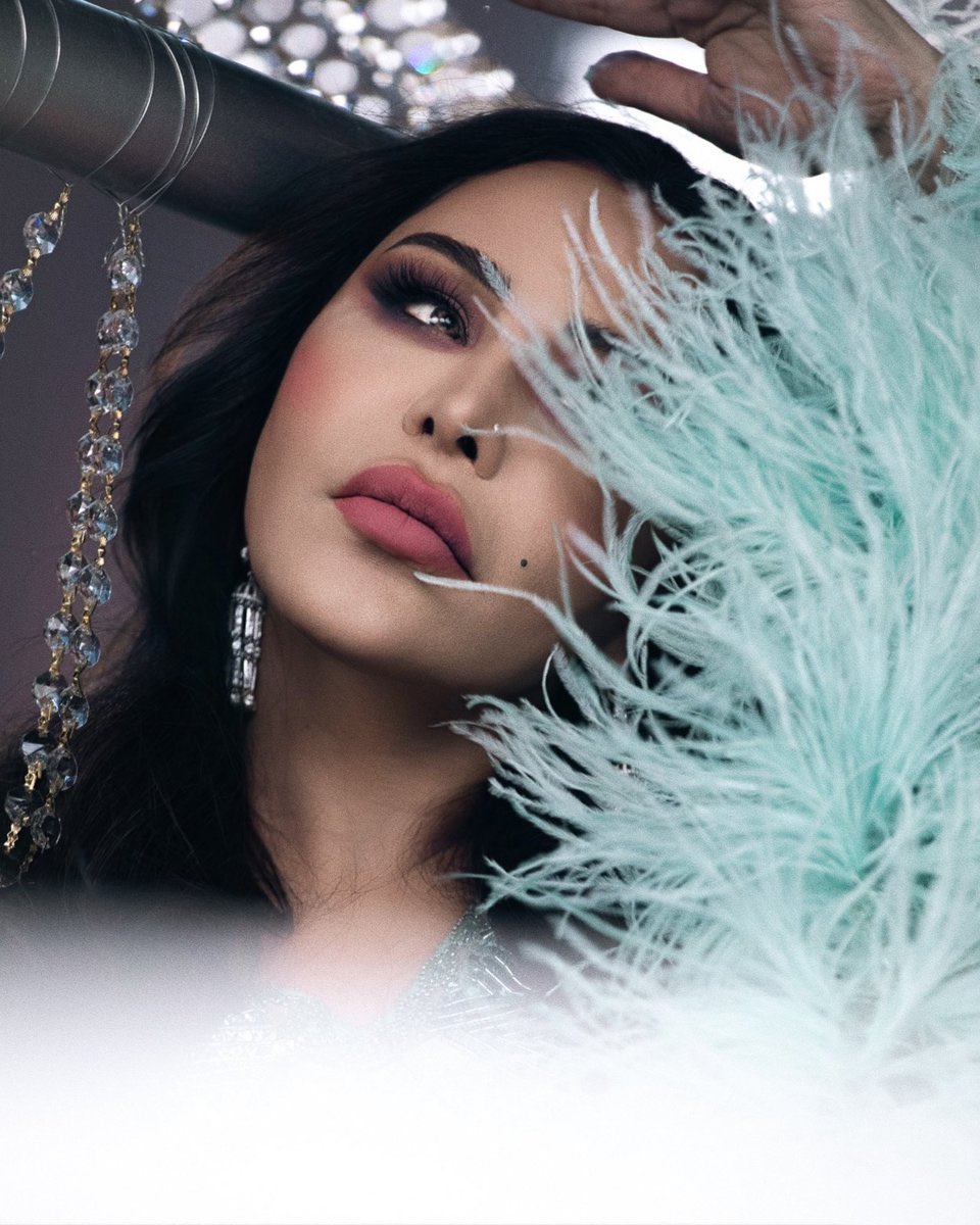 i9bra's tweet image. #جازيت - #العناق_الاخير 
@AhlamAlShamsi