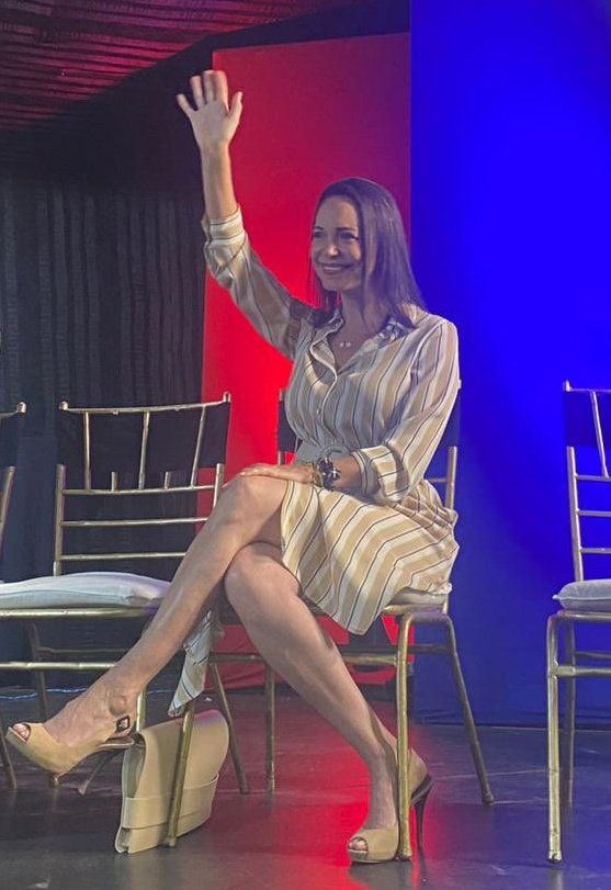 SanojaReinaldo's tweet image. ¿Quién le robó el #NobelPeacePrize con dinero de #CITGO a @realDonaldTrump?