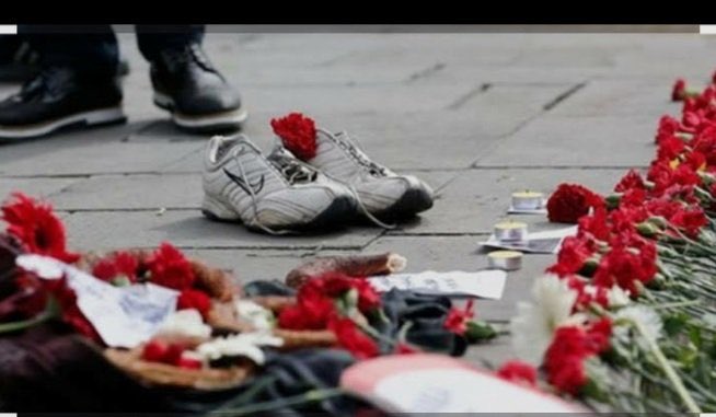 #DevletTerörü #KatilDevletHesapVerecek #DevrimŞehitleriÖlümsüzdür #10ekim10yıl #AnkaraGarKatliamı #10EkimAnkaraGarKatliamı #Ankara #KatilleriTanıyoruz

#MitTırları #SilahSevkiyatı #Katil #Erdoğan #SilahSevkiyatınaSon #AkParti #IŞİD #ISIS #DAEŞ 

#Azadi #Barış #Peace #Freedom