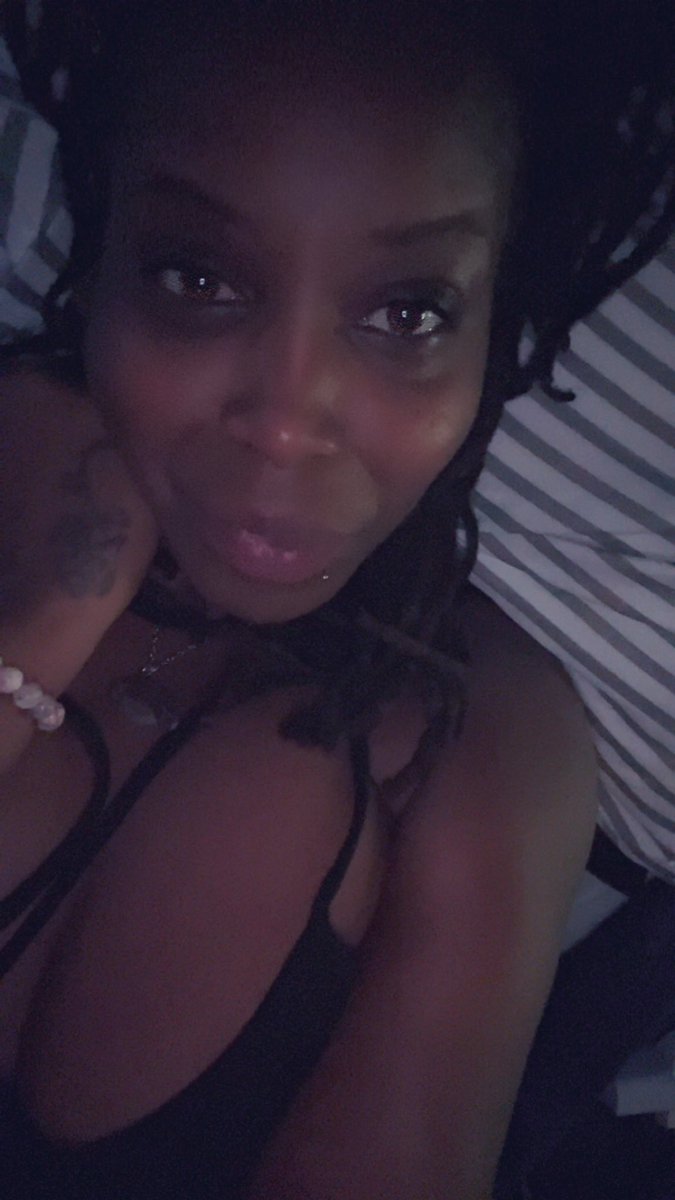 Trecee82728's tweet photo. Enjoying My Bday Weekend..
#TimeToDrink https://t.co/QiorJwJJAN