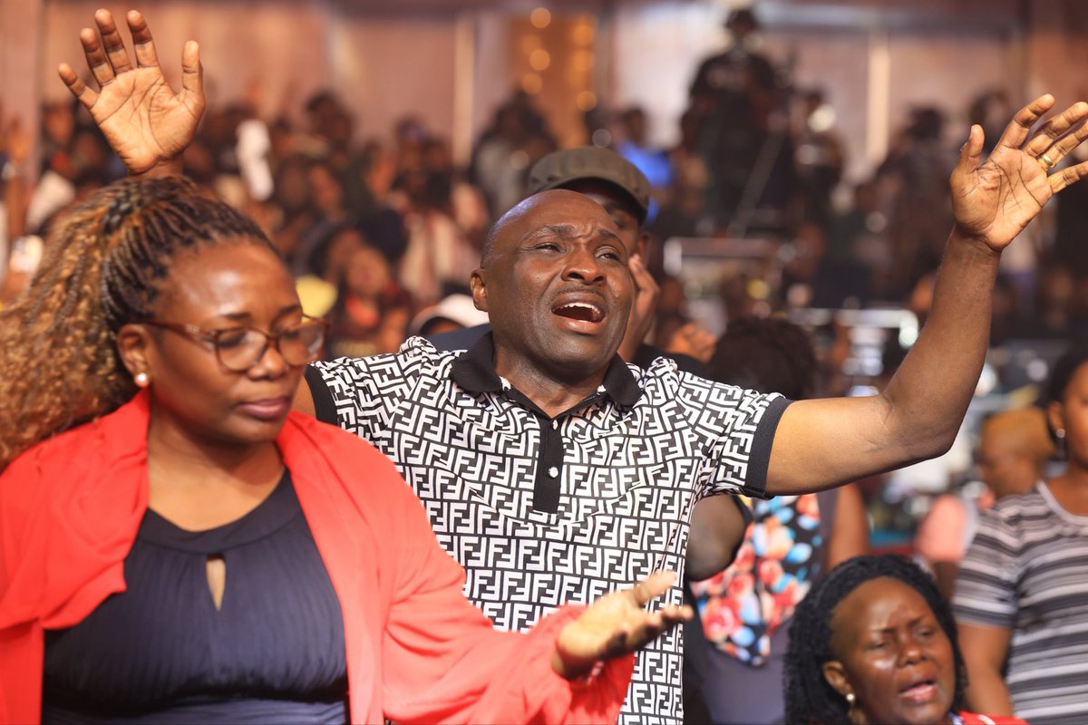 Janice_Tumwine's tweet photo. The congregants in attendance. The Glory of the Lord is in this place.
#YazirwanaConcert https://t.co/dZH17Oc0aU