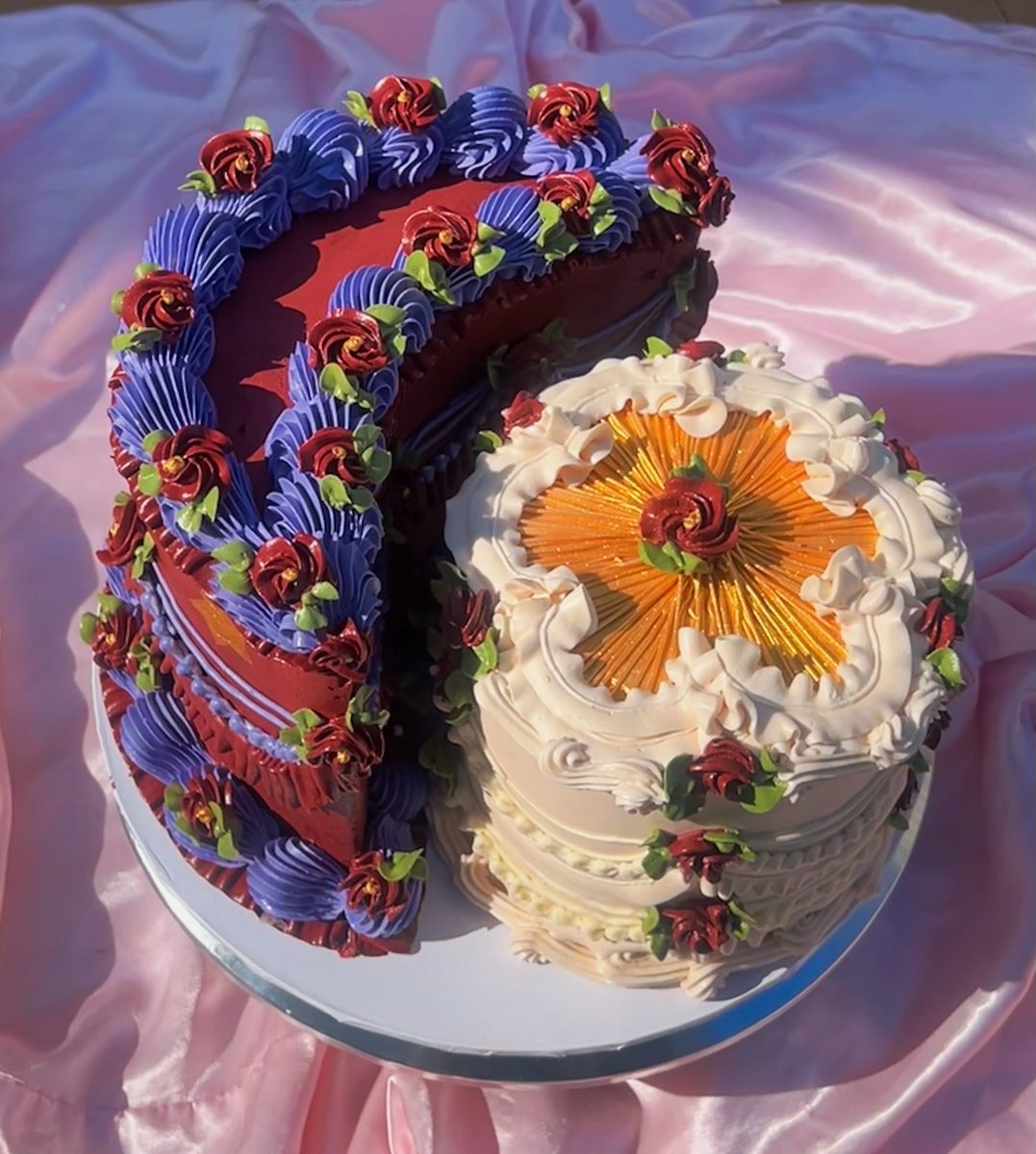 stuff1eee's tweet image. libra birthday cake- moist early grey lavender layers, lemon curd, rose vanilla swiss meringue buttercream🪞🗝️
