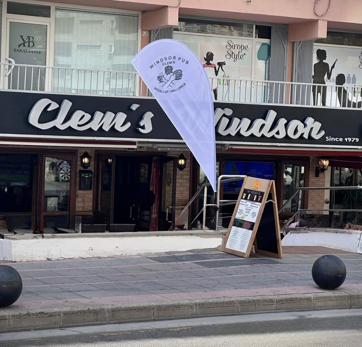 123Flag.com tweet media