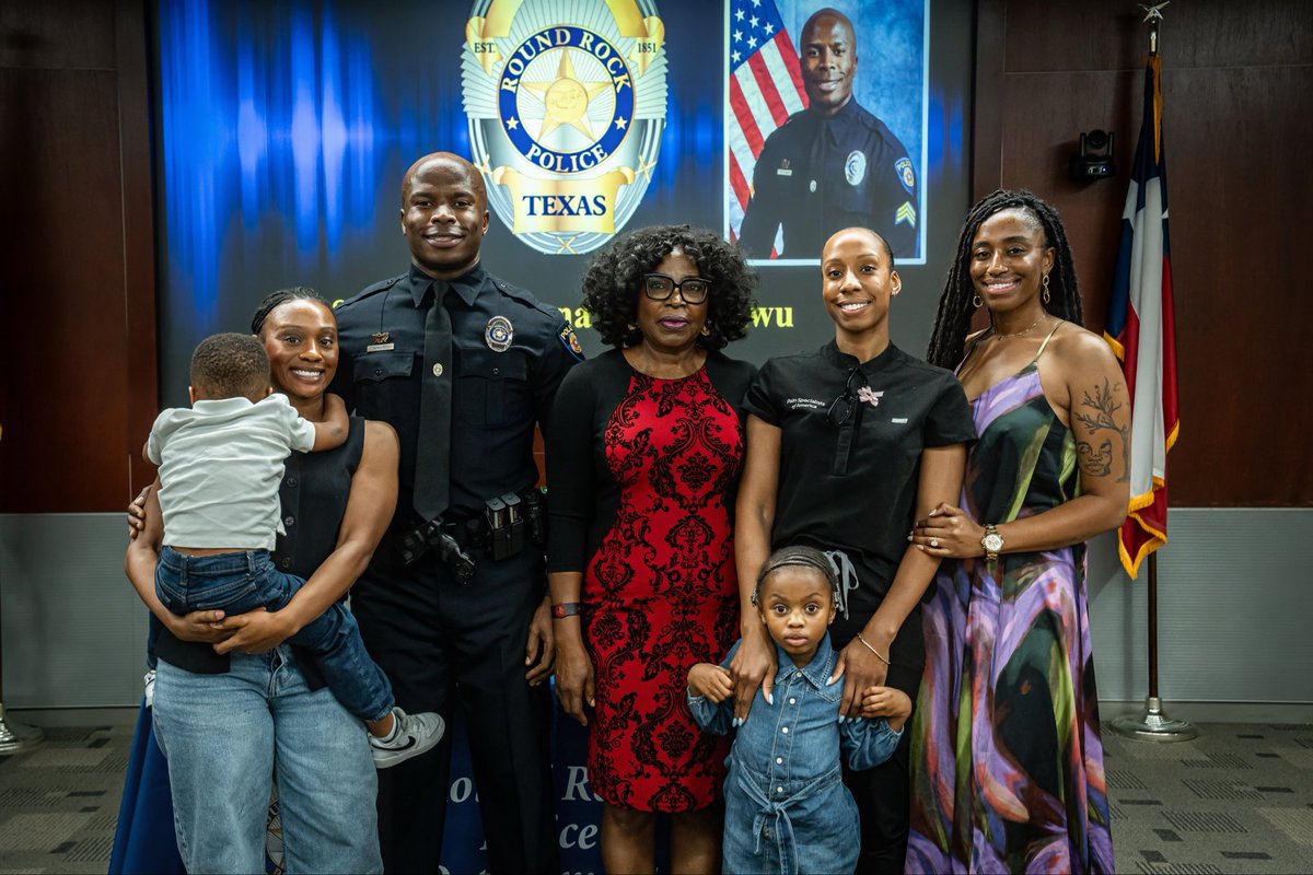 roundrockpolice's tweet photo. Today we celebrated the promotion of Obi Nwachukwu to the rank of Sergeant!🎉

Please join us in congratulating him on this well-deserved achievement. We look forward to the impact he’ll continue making as a leader in our department and our community.

#RoundRock #Police #LawEnforcement #Promotion #Sergeant