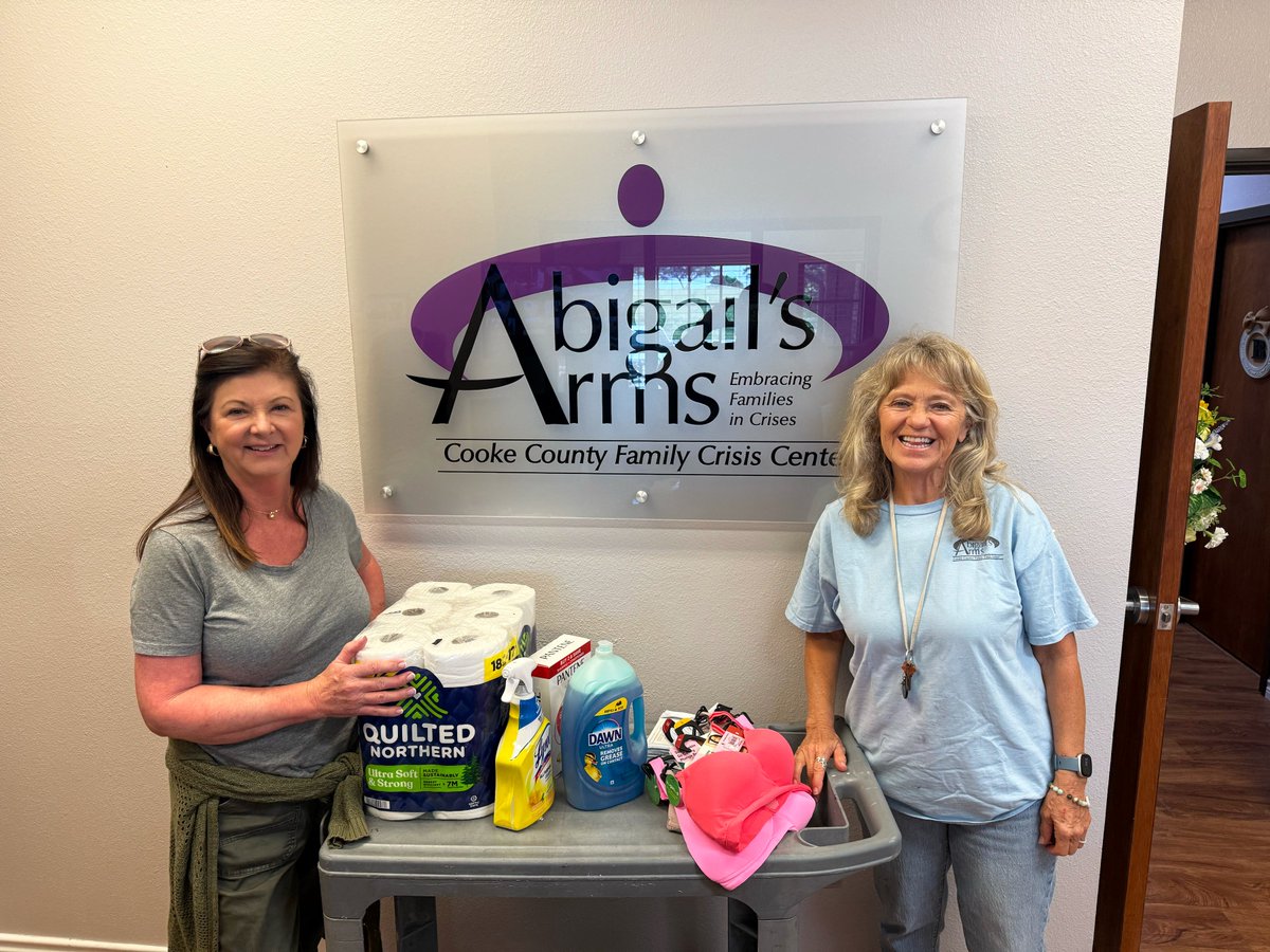 💜 Thank you to the GFWC Lake Area Women’s Club for your thoughtful donation and continued support of Abigail’s Arms.

Your compassion strengthens our mission to provide safety, healing, and hope for families across Cooke County.

#AbigailsArms #DVAM2025
