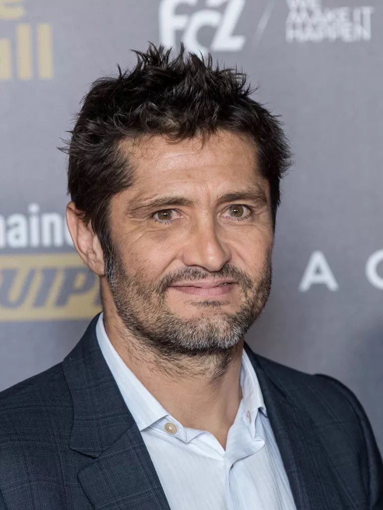 « Allez ya un 1 contre 1 a jouer la »