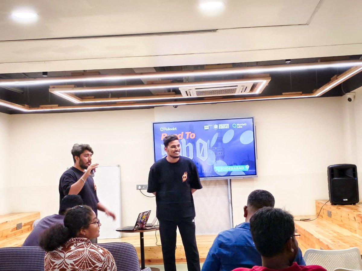 BuildWithManav's tweet image. Today I was yapping about Road to Sub0 by @Polkadot &amp;amp; @MontaQLabs wearing a @WH_India tee.
I&apos;m your Baba Siddiqui of Web3😂