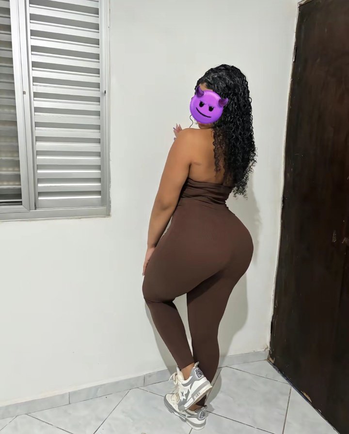fernandap69's tweet photo. Já fodeu um rabo desse hoje 👀🤳🍑🥵😈🔥 https://t.co/6bSwiCgOSl
