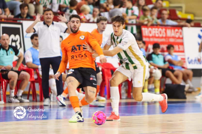 💚🤍💚 CÓRDOBA FÚTSAL

VICTORIA DE CARÁCTER

El @cordobafutsal se impone a <a href="/RiberaNavarraFS/">ATP Iluminación Ribera Navarra FS</a> cuajando un gran encuentro.

Ya puedes leer nuestra crónica por <a href="/ftejnie/">Fernando Tejada</a> aquí 👇

rinconcordobesista.com/victoria-de-ca…

#PrimeraDivisionFS
<a href="/FutSalRFEF/">Futsal RFEF</a>

📸 <a href="/AQuintero90/">Antonio Quintero</a>