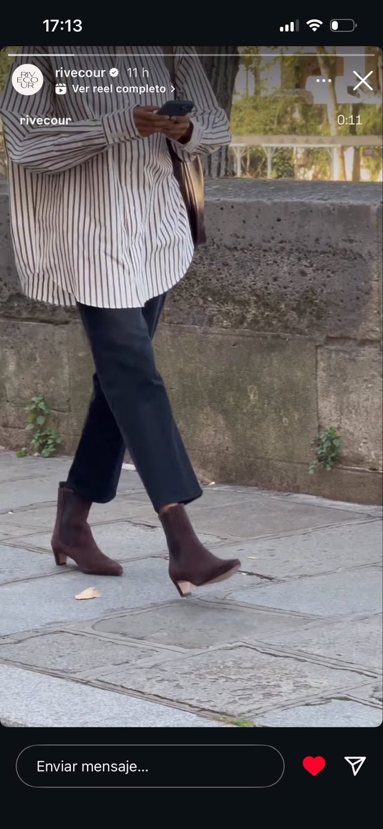 bertimolo's tweet image. Cómo me quiero sentir con pantalones cropped y botas // cómo me siento