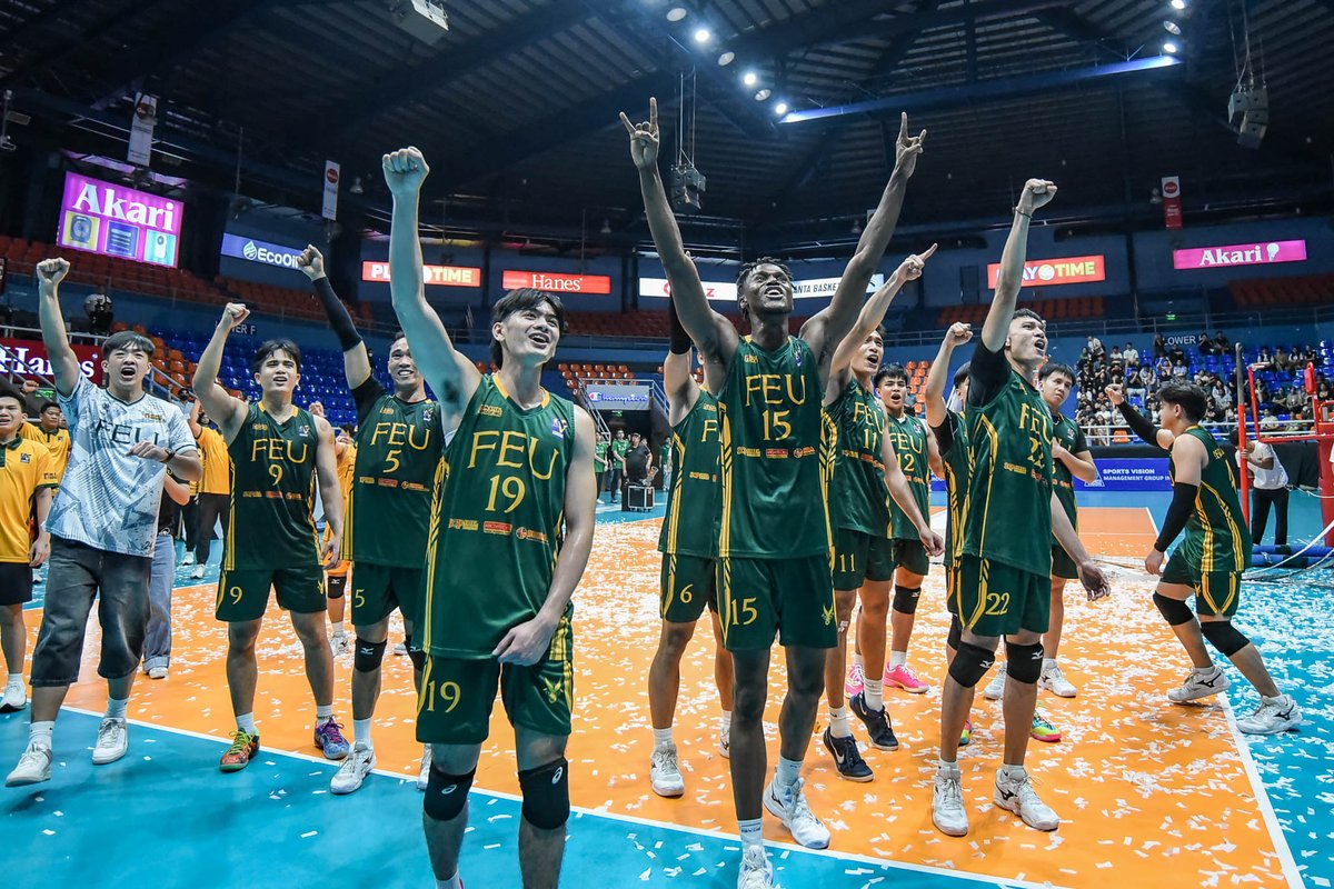 sportsph's tweet image. FEU sweeps La Salle in Game 3 to keep its 2025 V-League Collegiate Challenge title. #VLeague2025 #FEU #DLSU 

READ: sportsbytes.com.ph/2025/10/11/feu…
