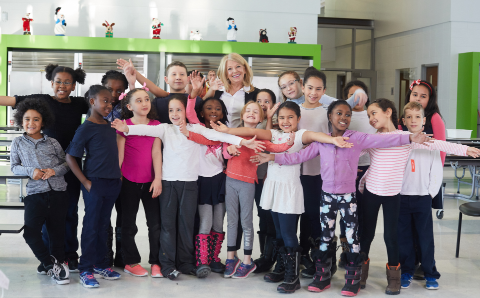 BreakfastCanada's tweet photo. 🍎 Big news for children & food security! 🍎

The federal government will make the #NationalSchoolFoodProgram permanent, a major step toward ensuring children have access to school nutrition programs.

We’ll be watching #Budget2025 on Nov 4 for key details and remain open to collaboration to make this engagement sustainable & permanent.

👉 https://t.co/GYhqGU3dOK

#FeedKidsNow

@MarkJCarney @annamgainey @FP_Champagne