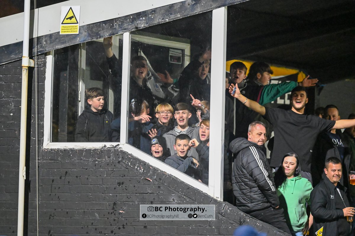 ‘90+ FT.

A spirited fightback, but the lads fall to defeat.

Thank you to the incredible support from <a href="/nbsfcultras/">Blue Star Supporters Club</a> on the road.

🟡⚫️ 4 - 3 🔵⚪️