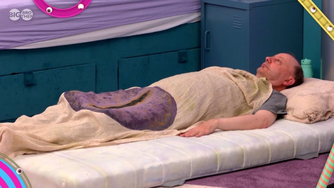 Richard up at 4am worrying about a questionnaire he didn’t know about or fill in #BBUK