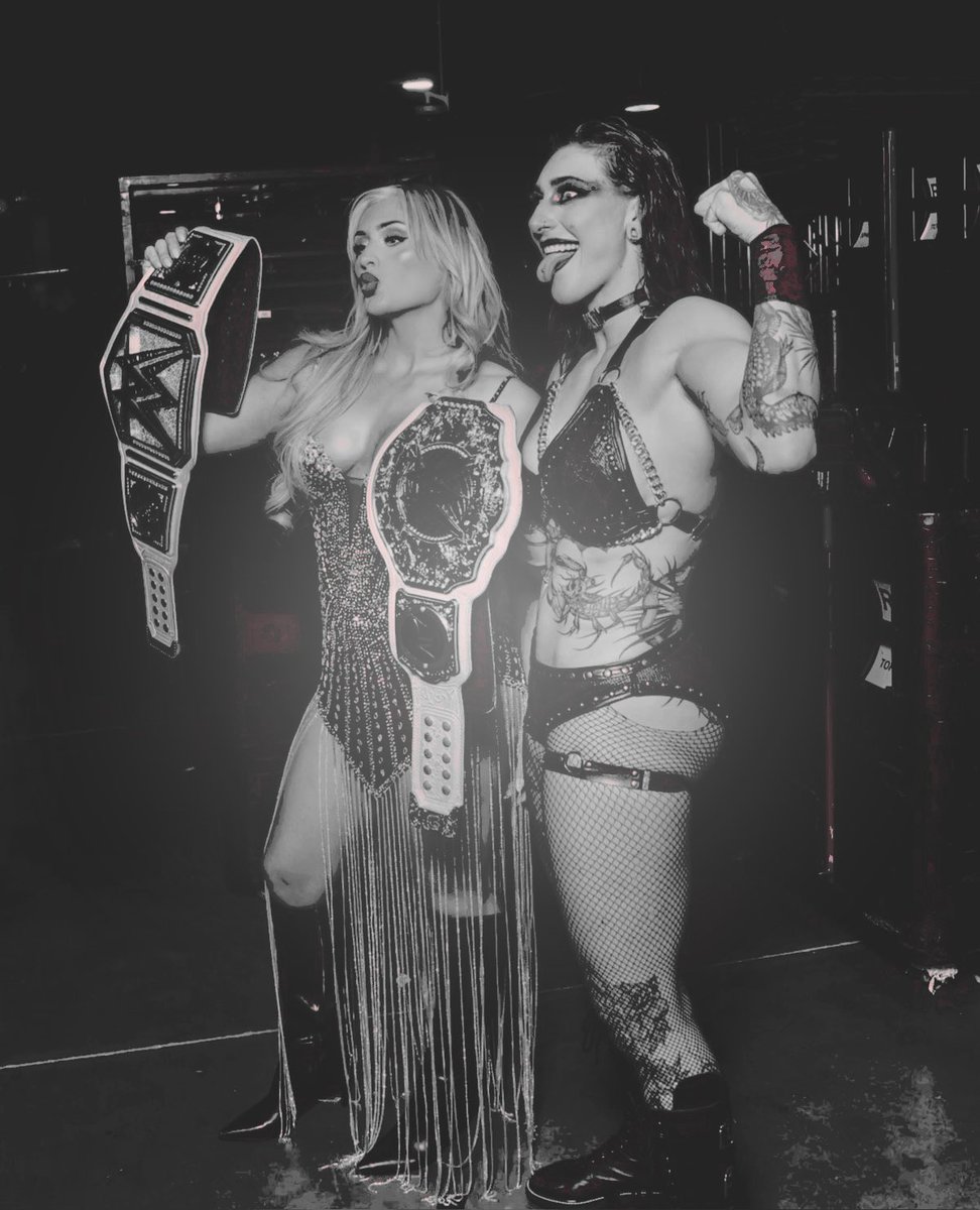 ⠀
   
⠀          it’s mami day in australia!! so like, 
             happy birthday to my super pretty  
             and super hot girlfriend!! we’re like, so
             celebrating strapley style all day long!! 

⠀