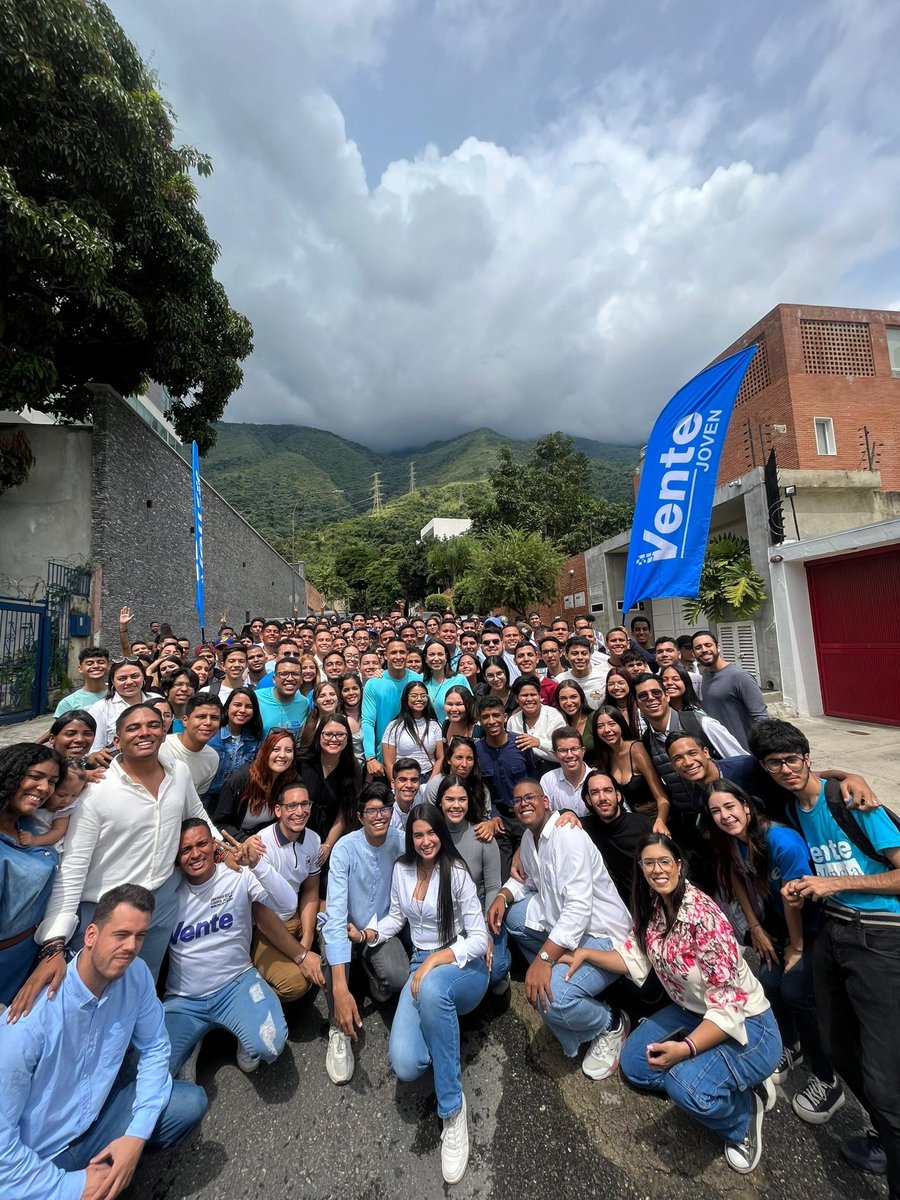 María Corina Machado, Premio Nobel de La Paz 2025🕊️

El mundo reconoce a una mujer que no se ha rendido en la lucha por la libertad. Este Nobel también es de los jóvenes que resistieron, que alzaron su voz, de todos los que creen que la paz es justicia.

Lo hicimos juntos🇻🇪