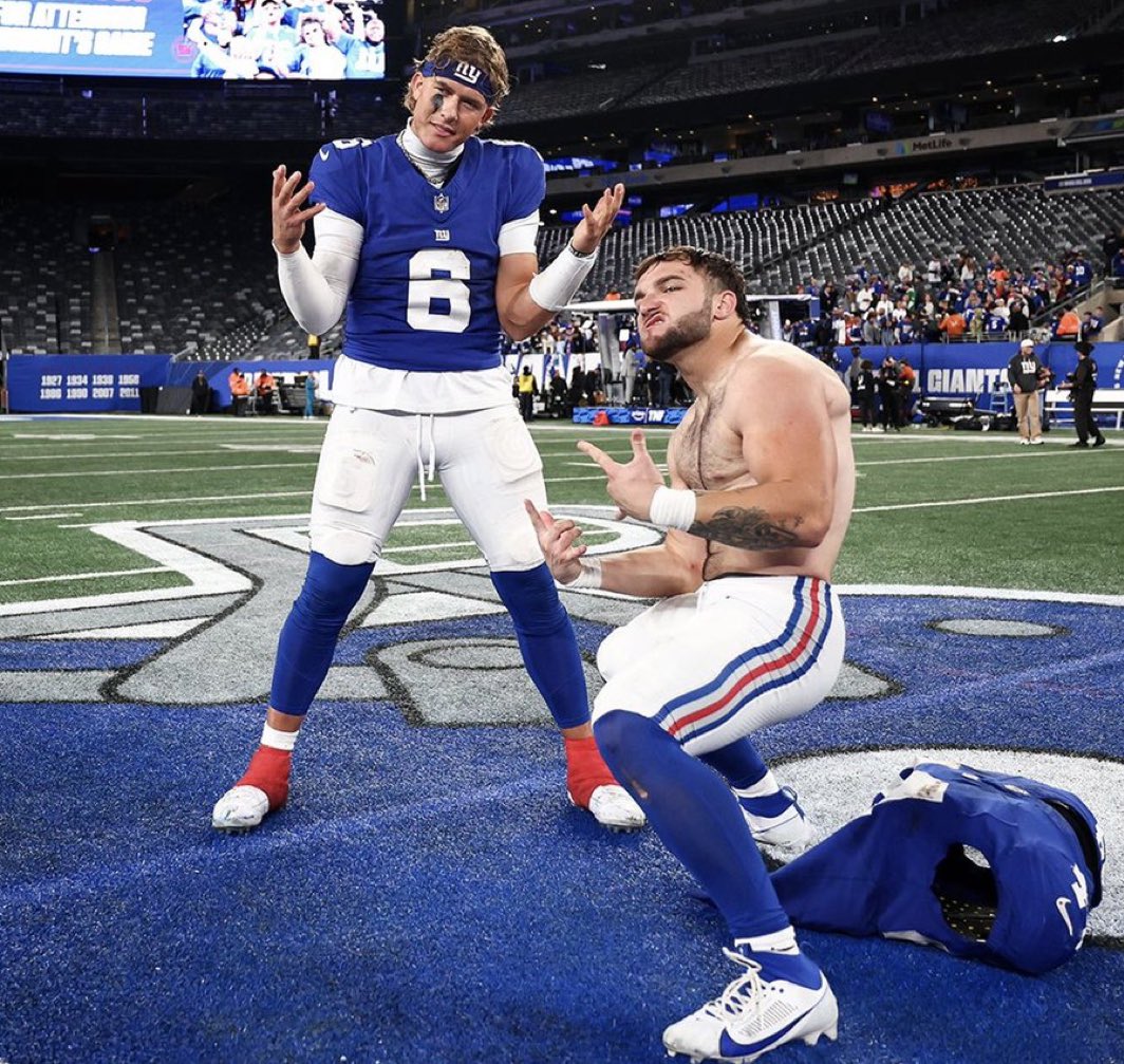 Jaxson Dart and Cam Skattebo 😭😭