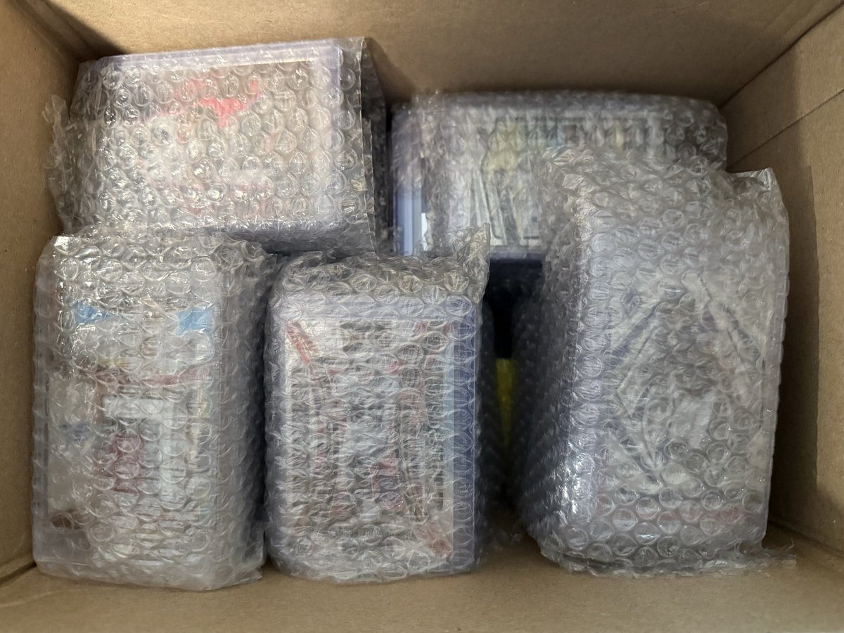 Oddball Sports (@oddb_sports) on Twitter photo Just had a brick land from <a href="/MoneyTM1/">BigDoggSports</a>
Pretty much a mystery, let’s crack into it.
Will post ⬇️ Just had a brick land from <a href="/MoneyTM1/">BigDoggSports</a>
Pretty much a mystery, let’s crack into it.
Will post ⬇️