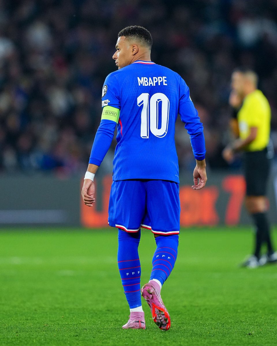 kylian mbappe 🔟💙
 #RealMadrid 
#Mbappe 
#KM10