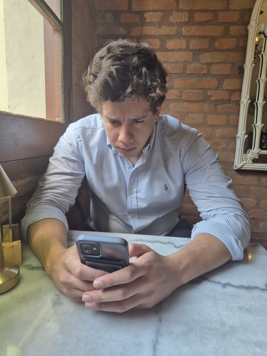 TOPOFGRdev's tweet photo. El BD no para de contactar leads por nada en el mundo https://t.co/kRpe6emrEa