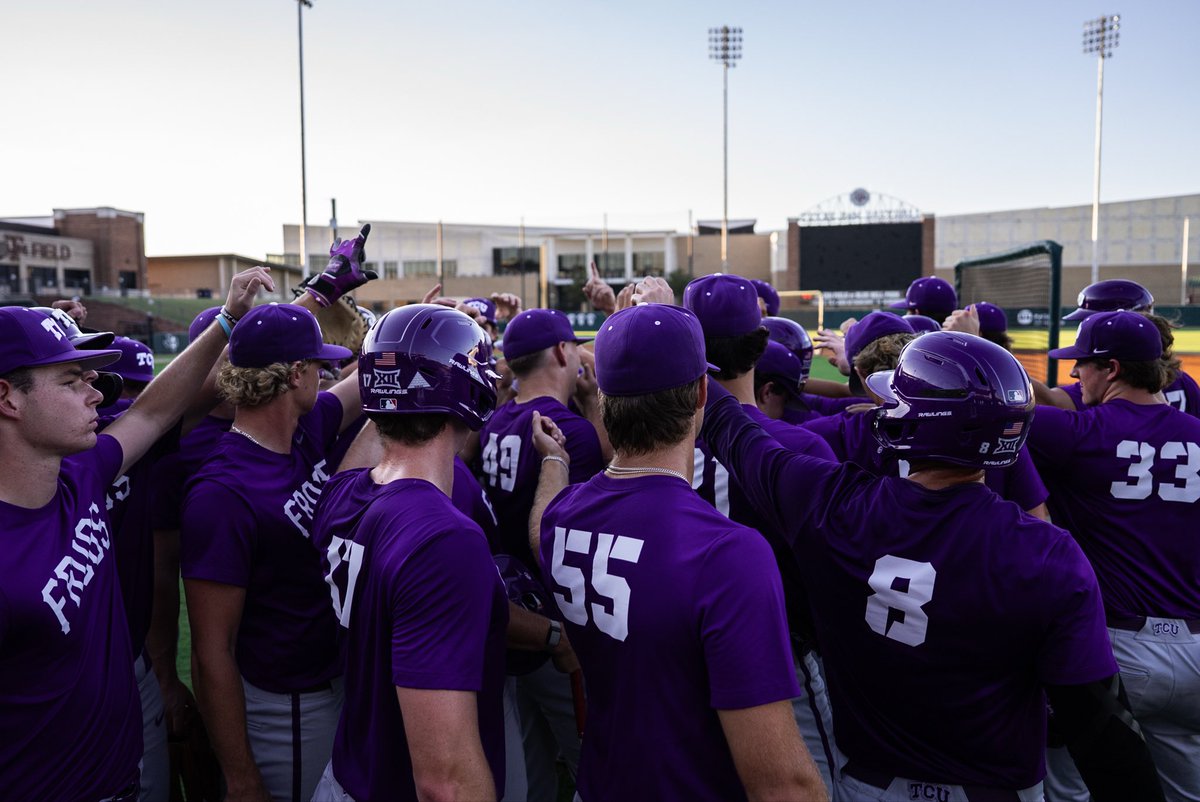 TCU_Baseball's tweet image. gamedayyyyyy 😎 

6 pm @ blue bell park