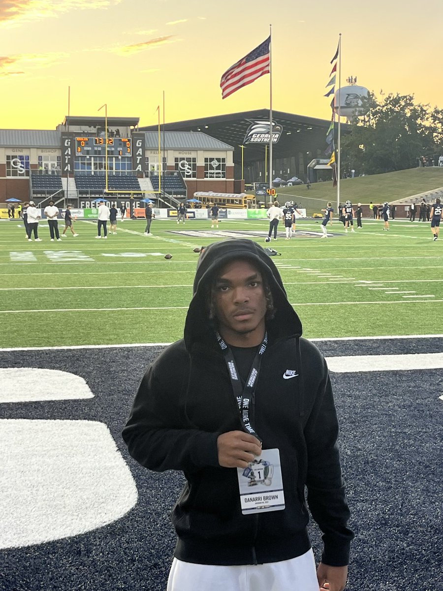 Danarri Brown tweet media