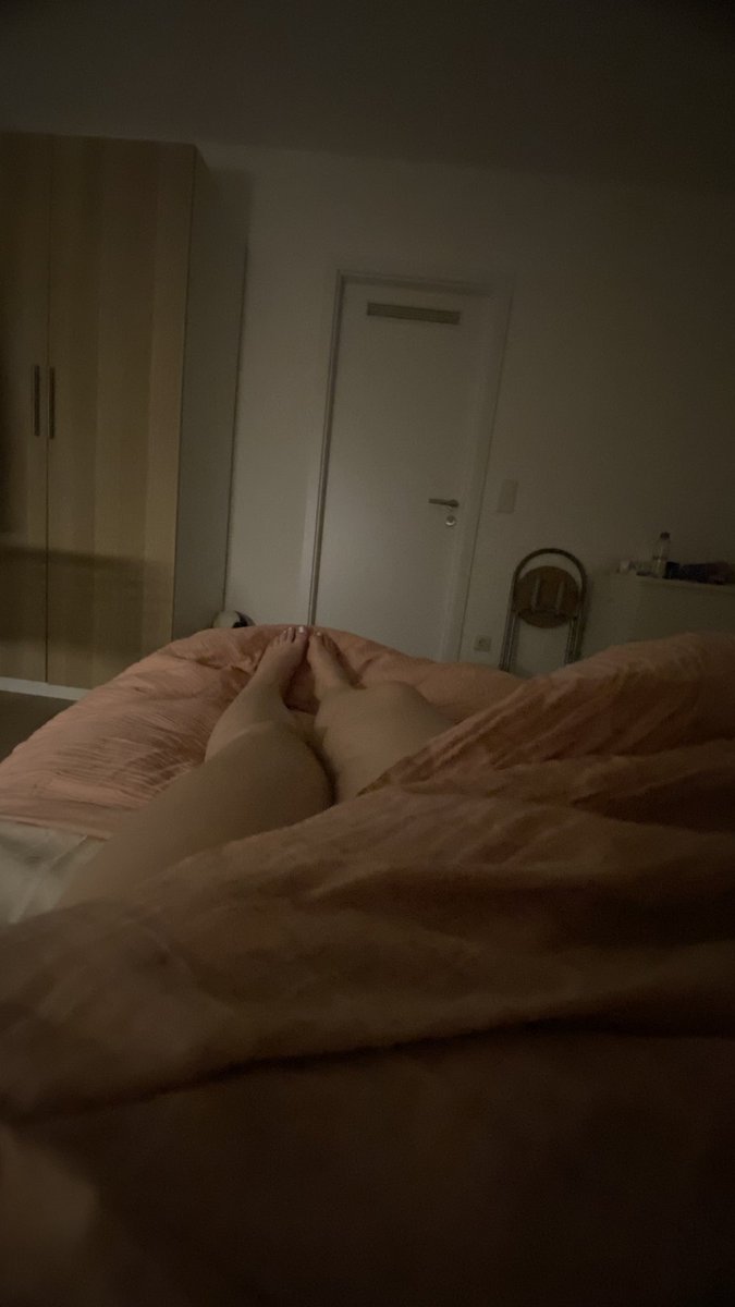 Kurzer kontofick vorm schlafen?

#findom #femdom #geldherrin #zahlsklave #geldsklave #herrin #financialdomination #paypig