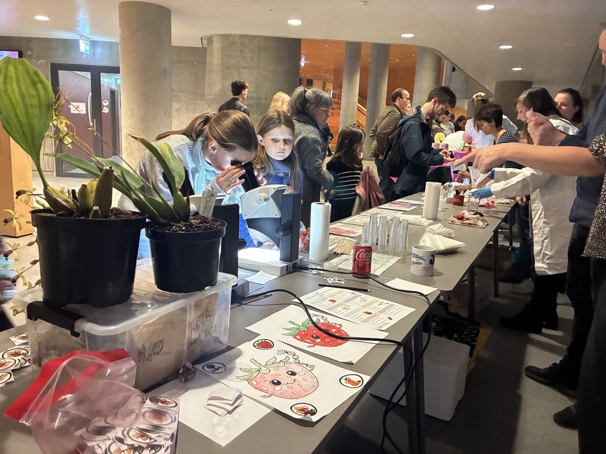 Center for Evolutionary Hologenomics tweet media