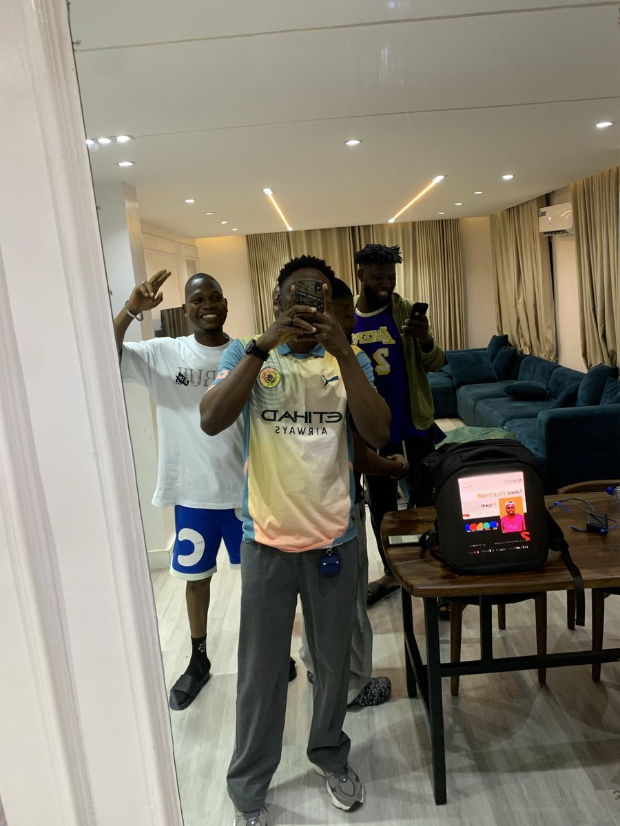Xploit_VOBE's tweet image. I promise you one thing from @blockfestafrica event tomorrow 

You will not need a boutique afterwards….

Merch choketh!!!!