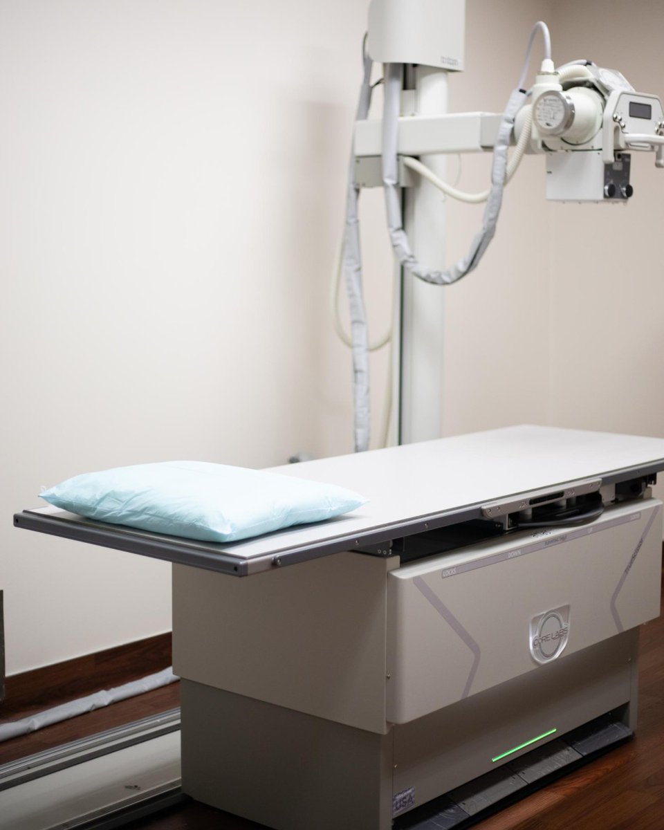 Our advanced equipment delivers lower radiation than traditional machines and provides instant, high-quality images — so your care team gets answers faster and with greater accuracy!🦴💙