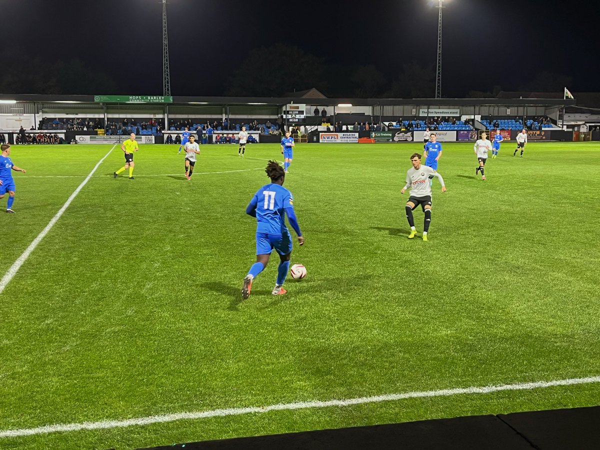 Lars D🎾pker tweet media