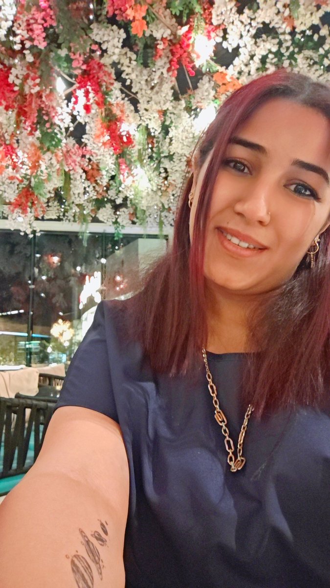 JukeBoxNada's tweet image. And it can also look like this
Be kind. You never know what someone's going through