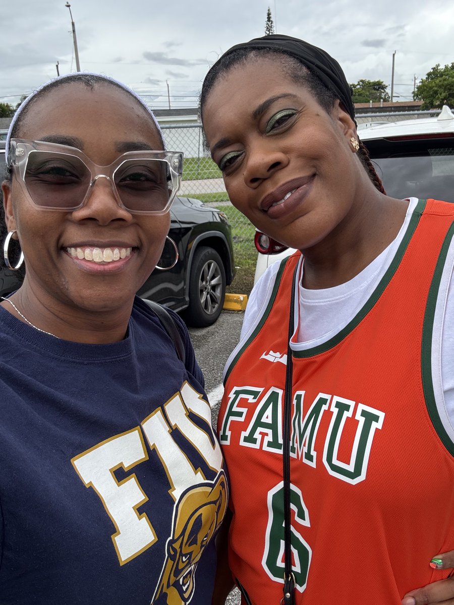 Dr. Lacresha Cooper tweet media