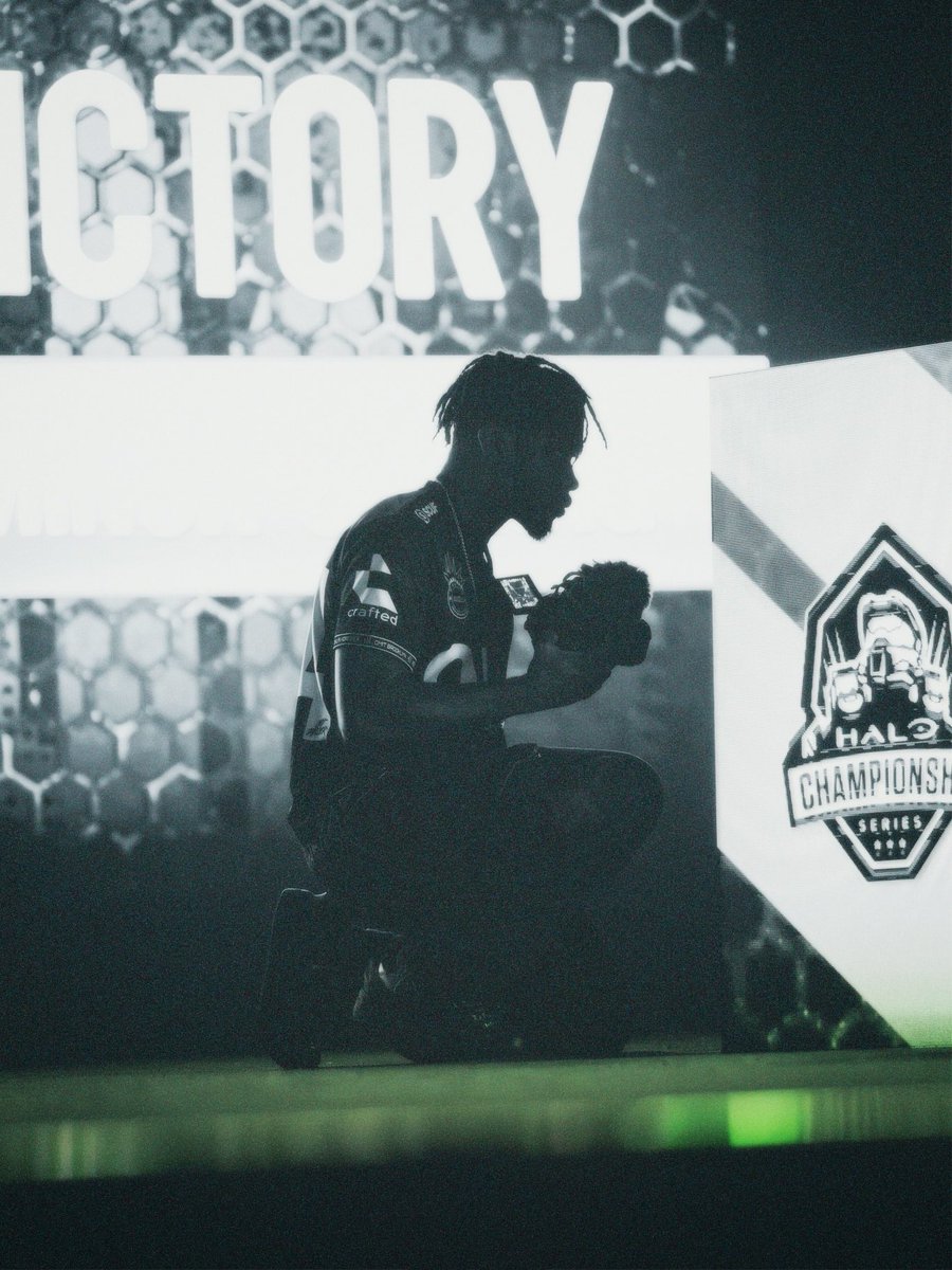 OhhRyanNiceShot's tweet image. Preparation meets Opportunity @ HCS Charlotte. 

My 2nd Halo Documentary in the workshop! Thanks @codashoots for capturing these moments… added some grain.

Worlds up NEXT 🔜