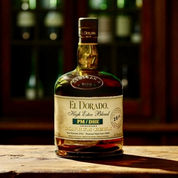 A Bold Rum Born Of Character And Craft. 🌴🥃

El Dorado 10 Year Old 2014 LBI/DHE High Ester Blend Is A Limited Expression That Showcases The Distillery’s Mastery Of Rum Innovation.

Get Yours go.caskcartel.com/4gXulvo

#CaskCartel #CartelHour #ElDoradoRum #10YearOld #LimitedRelease